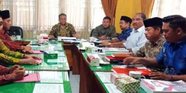 Komisi lll DPRD BU Bahas Anggaran KUA-PPAS dan Evaluasi Anggaran