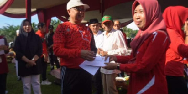 Dinas Kesehatan Melaksanakan Senam Bersama Minimal Seminggu Sekali